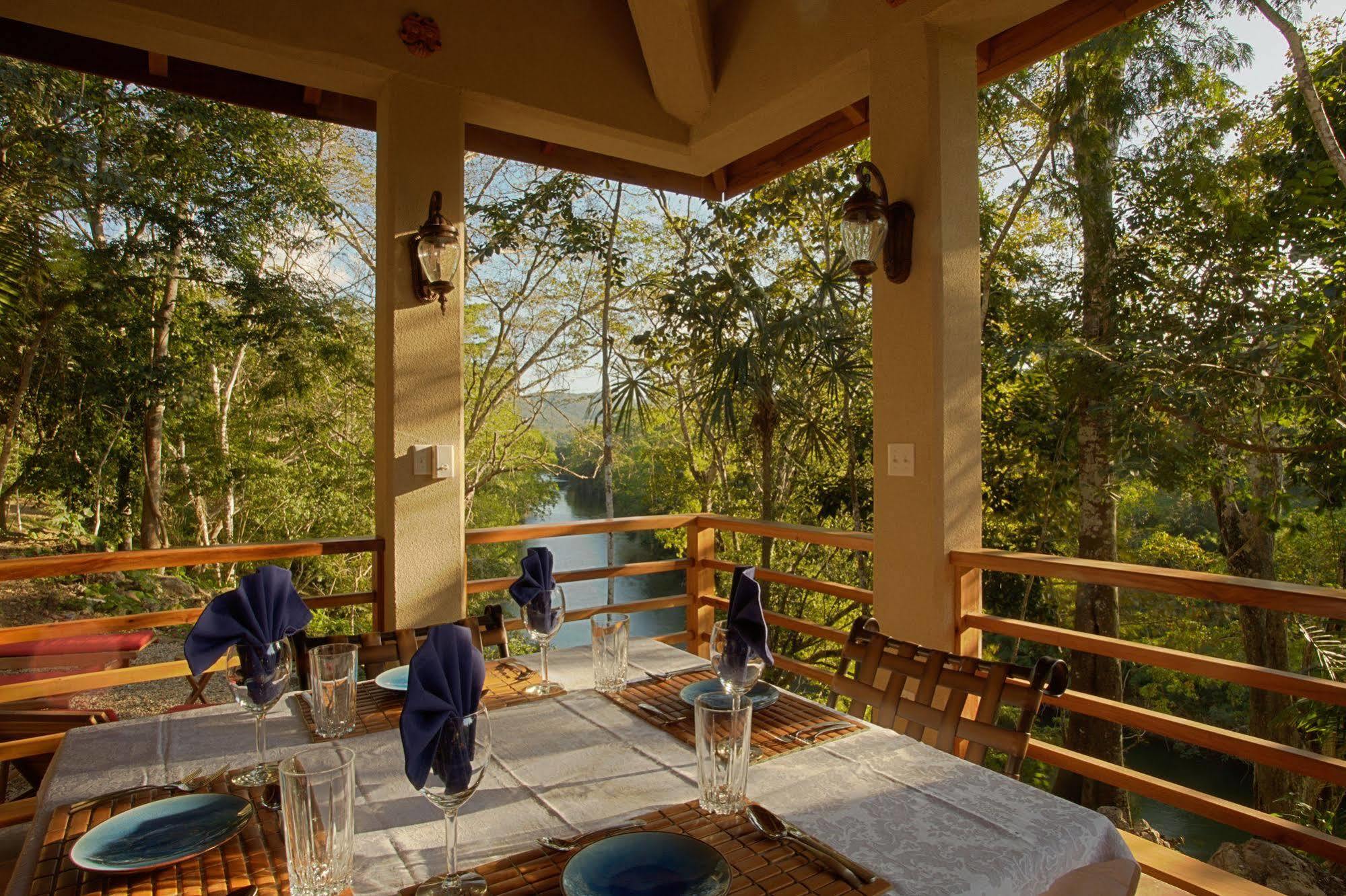 Mystic River Resort San Ignacio Kültér fotó